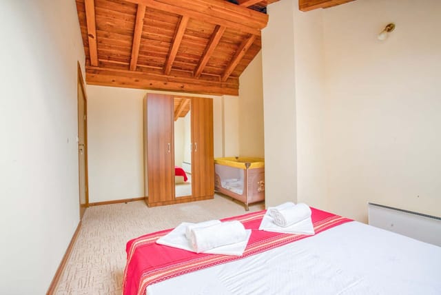 Stylish Two-Level Apartment in Bansko