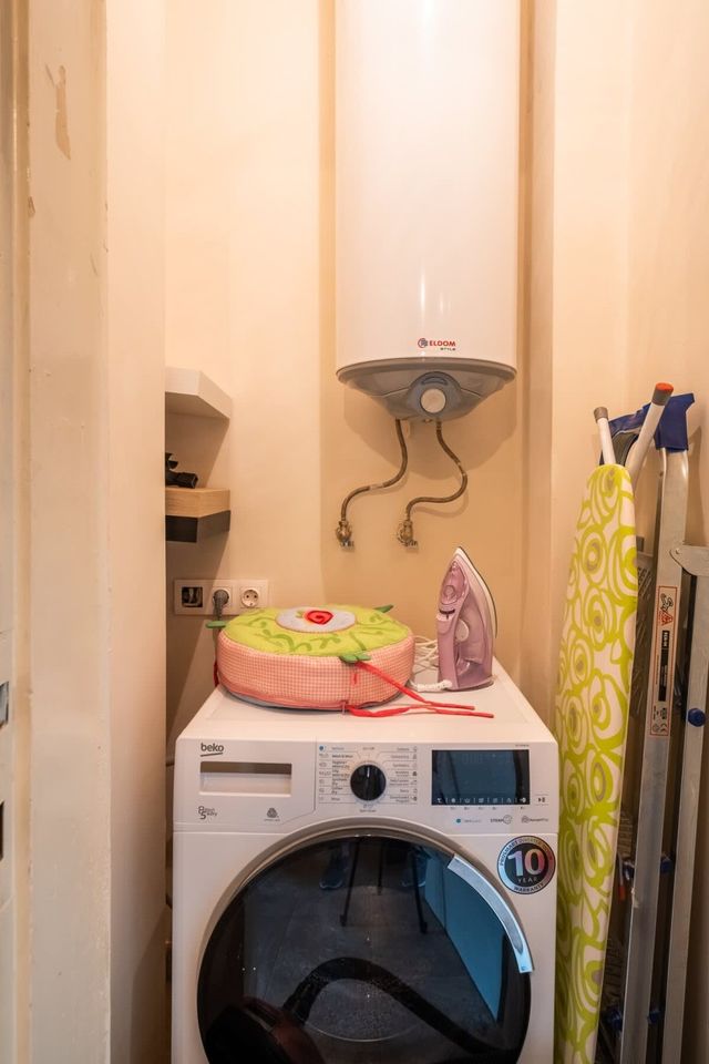 Orange friendly apartment near Vitosha blvd