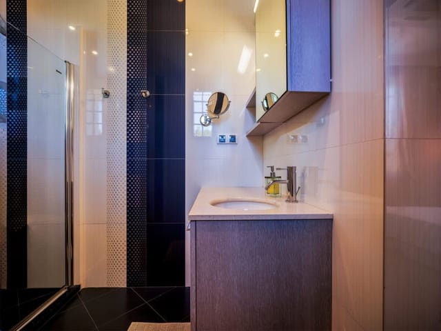 Luxury Villa with Pool- 4 Bedrooms in BlackSeaRama