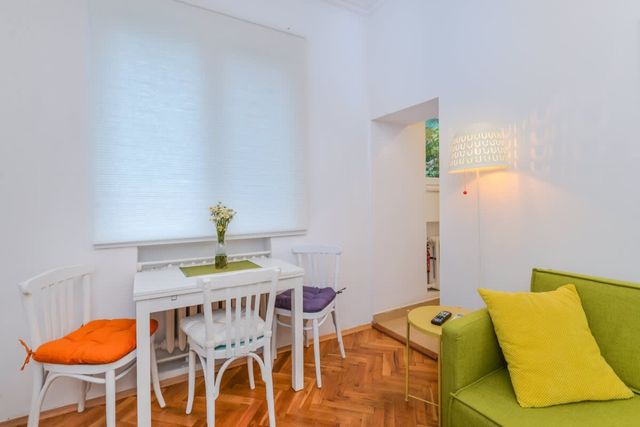 The Charming Home | 1-Bedroom TOP Central Flat