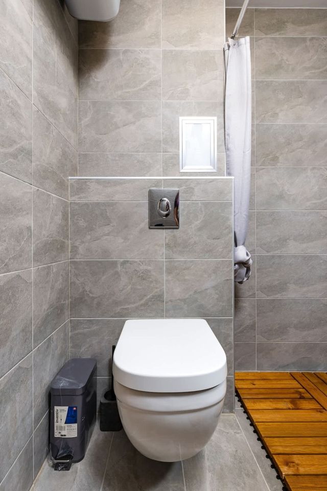 Exclusive One-Bedroom Retreat + Private Parking