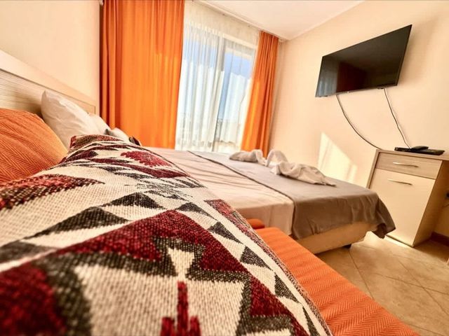 Cozy studio with balcon  Royal Sun