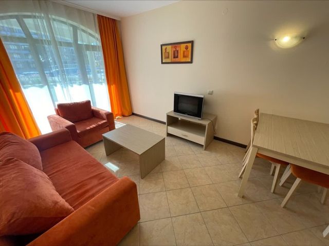 Cozy 1 bedroom apartment in Royal Sun