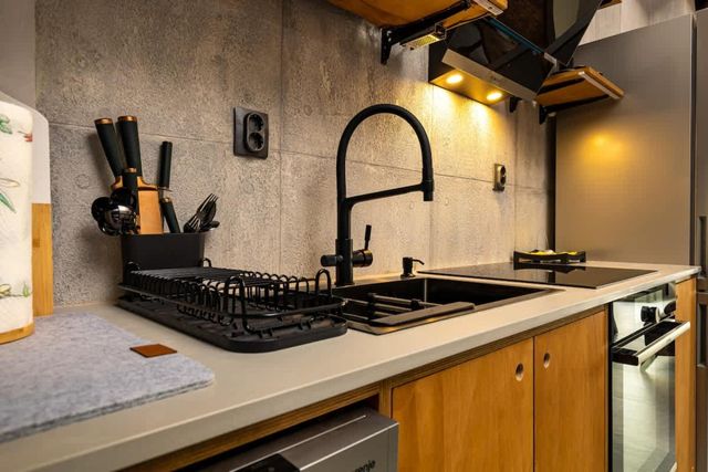 Industrial-style 2BD Loft with Parking Spot