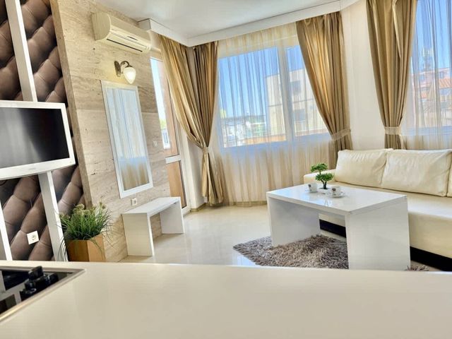 Cozy apartment in Emerald Paradise