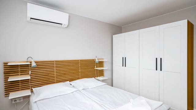 Quiet 2 BDR Comfort Near NDK + Workspace