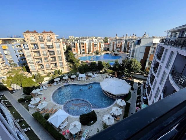 Cozy  pool view apartment on complex Rainbow 3