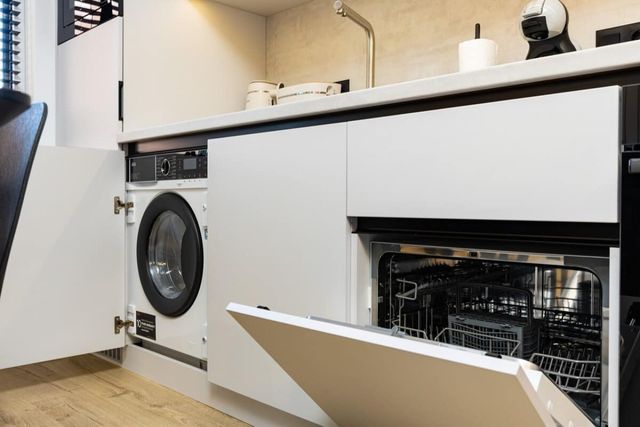 Modern 1BDR Apartment in a New Building