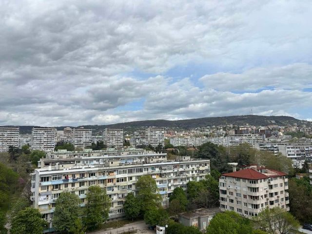 Stylish & Modern flat in Varna's Fifth Element