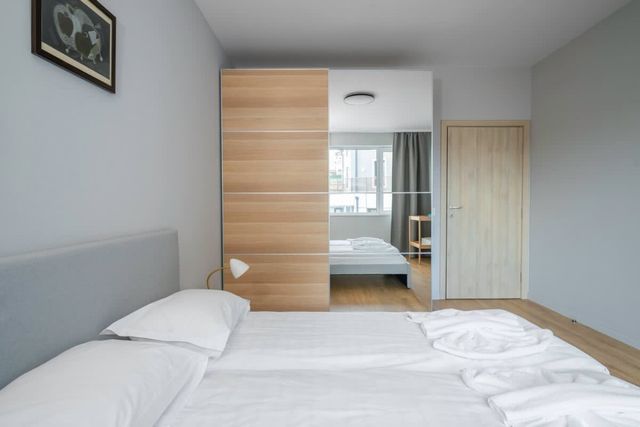 Modern and Central: 1BD Flat with Balcony