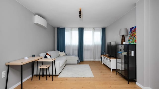 Quiet 2 BDR Comfort Near NDK + Workspace