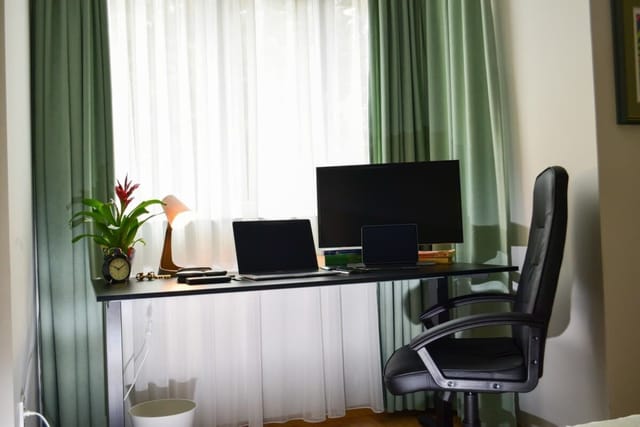 City Center Charm: 2BR Apartment