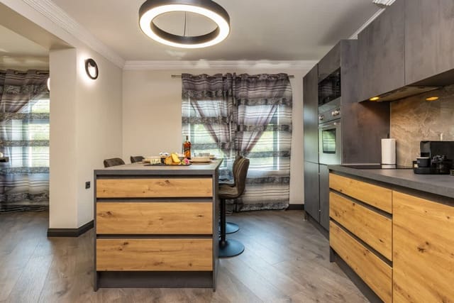 Central Apartments with Garden view - Apt No. 5 - Photo 3