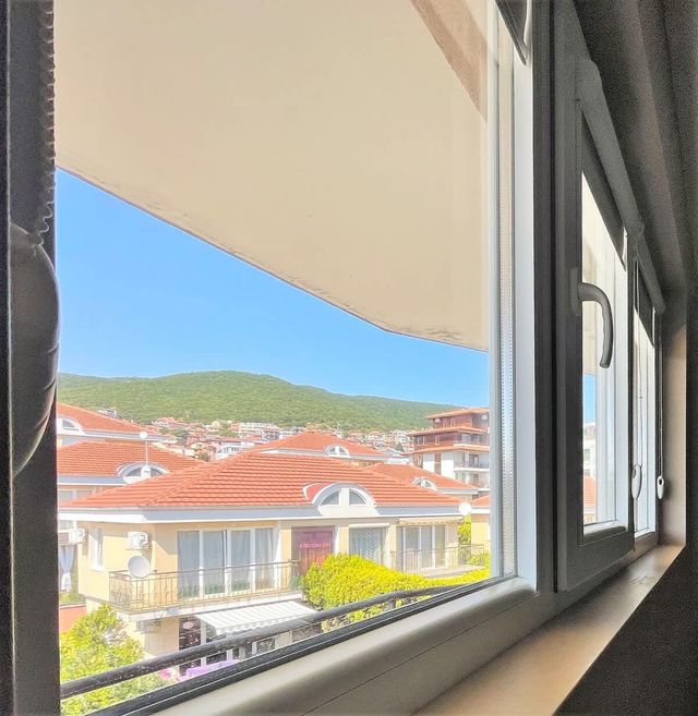 Cozy 1BD Apartment with a Lovely Sea View