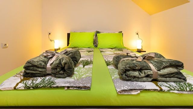 Nice 1BD Apartment next to Medical University