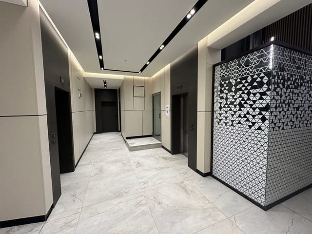 Modern & Quiet 1BR Near Center + Private Parking