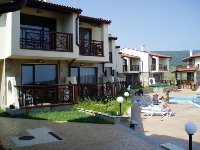 Cozy Villa Imperial Heigts - Photo 4