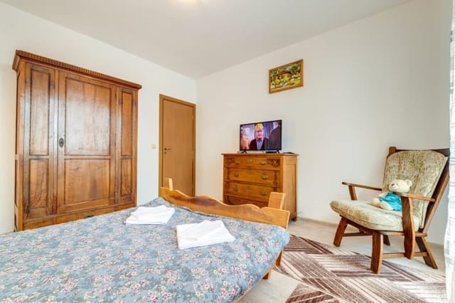 Villa Cometa 1BD - Balcony & Near Slope 7