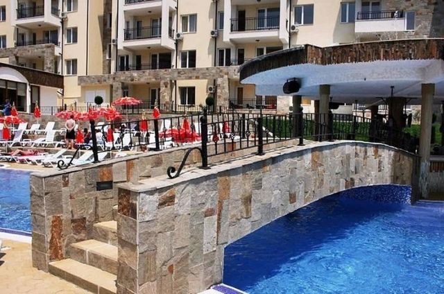 Cozy  Sunny Beach Hills  2 bedrooms for 6 people