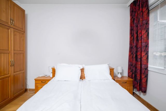 1BD flat with Desk on Russian Monument Square