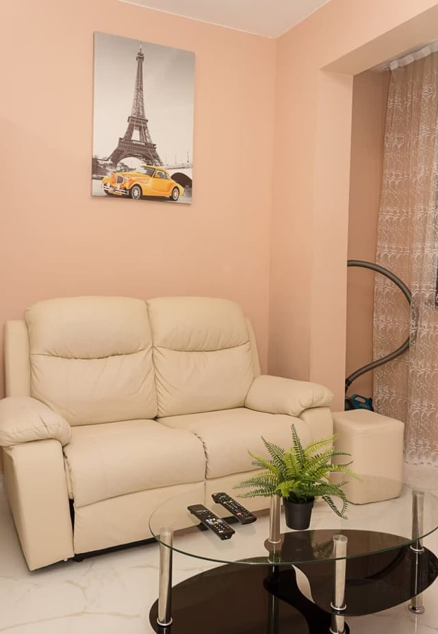 Comfy 1-Bedroom Apartment in Chayka Neighbourhood