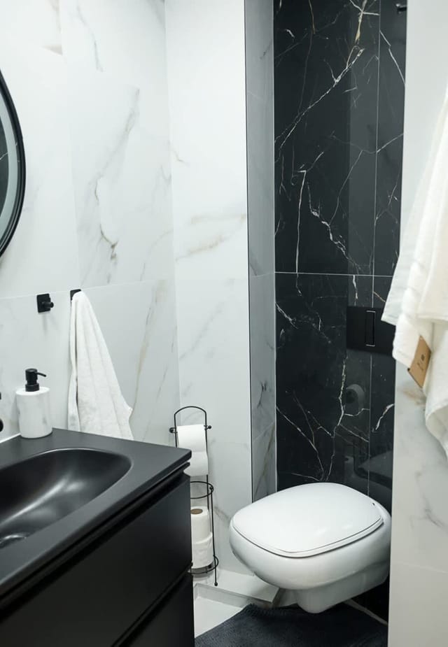 Royal View –Luxury 2BR Apartment with Sea Panorama