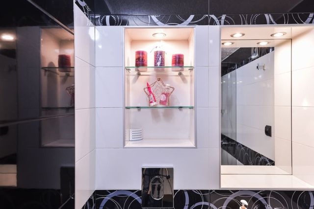 Extravaganzzo - Super Central One Bedroom Modern