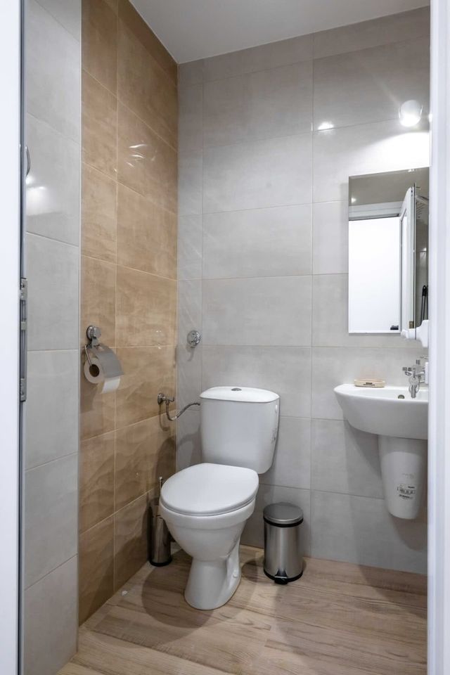 1BD Modern Living on blvd. Tsar Boris III + garage