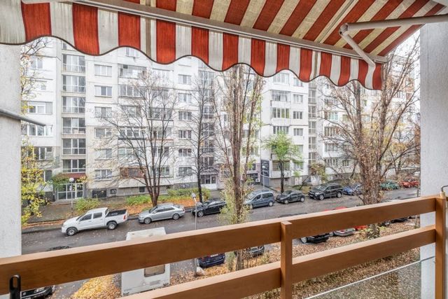 Jewelry - 1 bedroom apartment