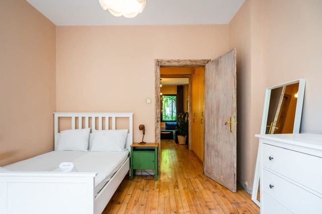 Cozy 1BD Flat in Sofia City Center + Workspace