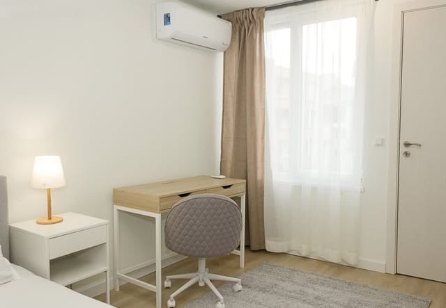 Sea Garden Varna - 2BD Flats with Desk & Balcony