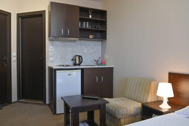 Cozy Riverside Studio in Maria Antoaneta Residence - Photo 2