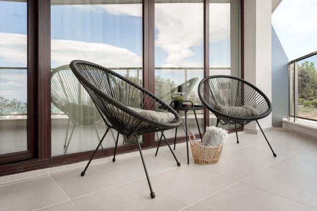 Stylish 1BR with Balcony &amp; Parking | Skyline Varna - Photo 4