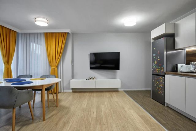 The Little Things - New Apt with Parking