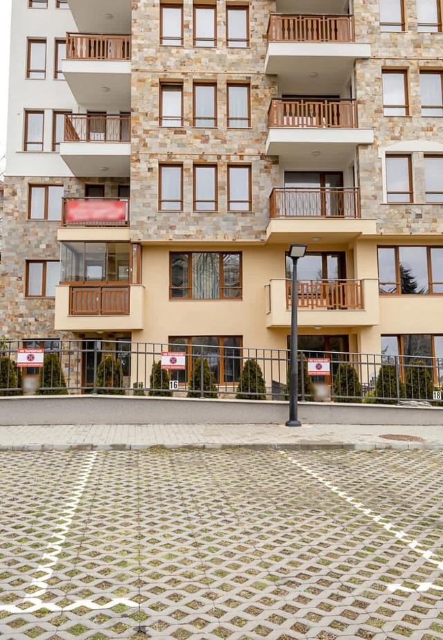 Stylish Flat with Parking St Constantine & Helena