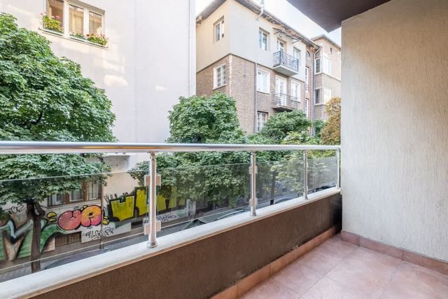 SOFapart Comfy and Elegant Apt with 2 BDR/ Parking