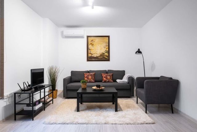 1BD Modern Living on blvd. Tsar Boris III + garage