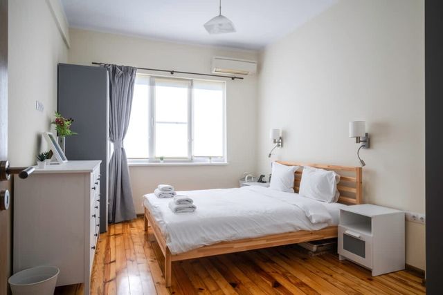 Stylish CityHub Retreat in Sofia Center - Photo 2