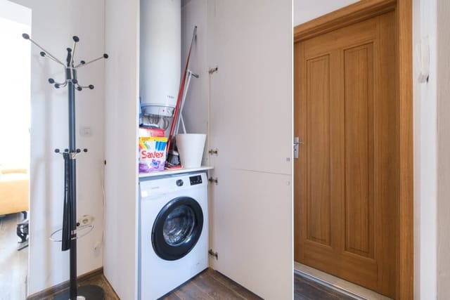 Serene Luxe Oasis Retreat on the Outskirts