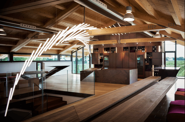 Wine Tasting Room Le Monde