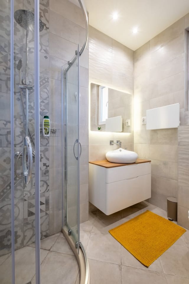 Bright Apartments – 2 Bedroom