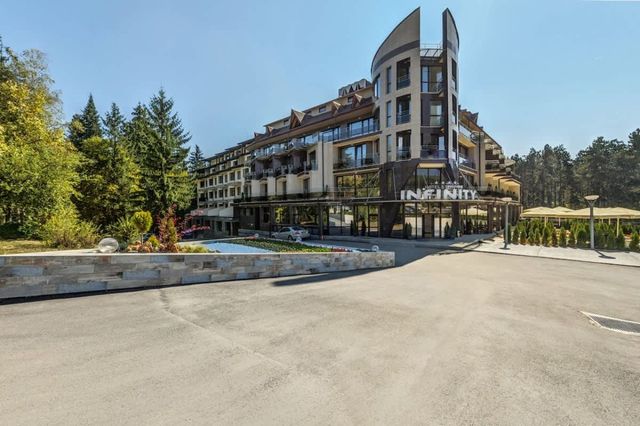 Villa Dea & Villa Ina - Villas & SPA Park in Velingrad