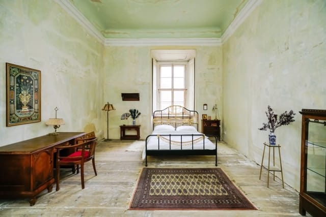 Castle of Burgscheidungen is a combination of baroque and renaissance styles