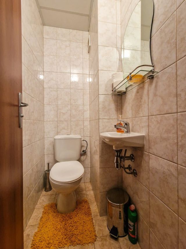 Cozy 2-Bedroom Stay with Parking in OLD INN Bansko