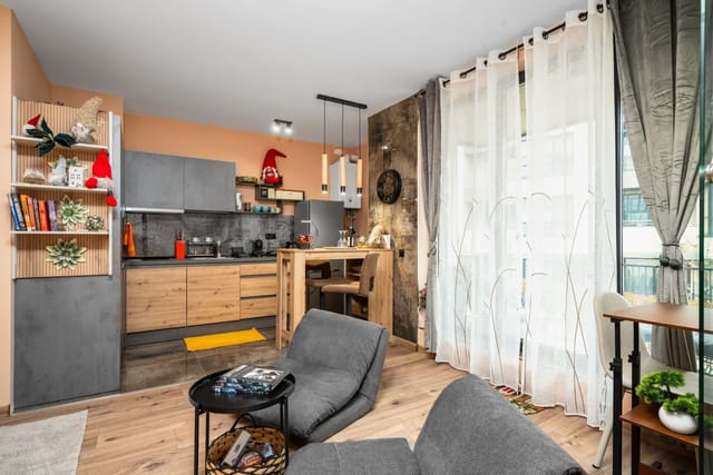 Warm &amp; Stylish Retreat in a Quiet Area - Photo 4