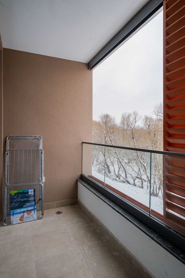 Spacious 2BR Apartment - Modern Design