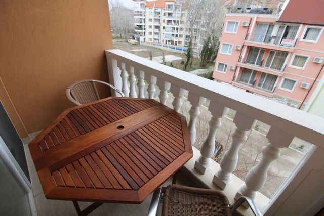 Cozy apartment in Villa Aria