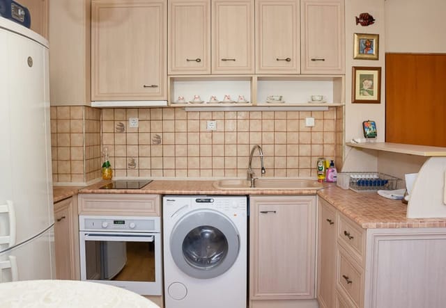 Cozy 1BD Apartment with Free Parking in the Area