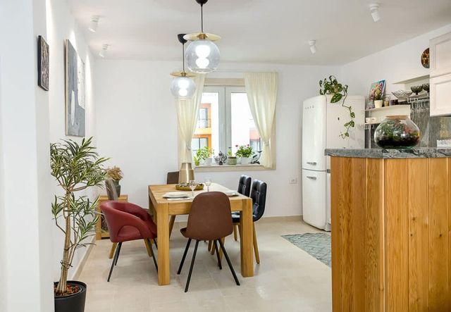 Stylish Flat with Balcony &amp; City Views–Briz, Varna - Photo 3