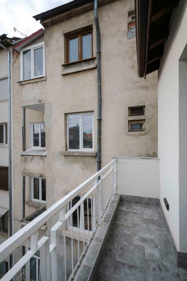 Luminous Central Retreat Spacious 2BD Apartment